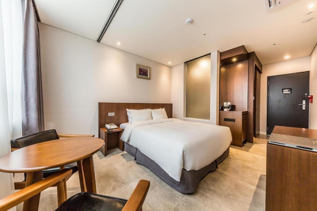 Cs Premier Hotel Сеул Екстериор снимка