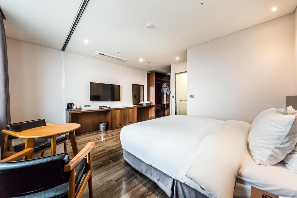 Cs Premier Hotel Сеул Екстериор снимка